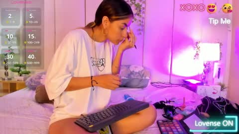 mia rousse25 online show from April 15, 2026, 2:18 am