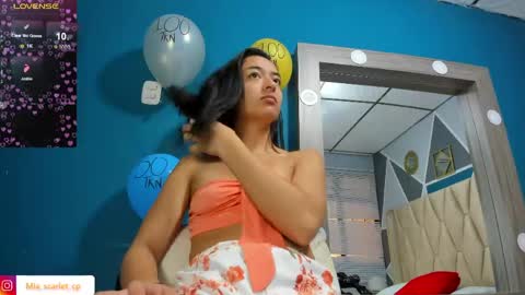 Snapshot of mia_scarlet69 chatting on May 7, 2026, 12:10 pm MIA HOT online show from May 7, 2026, 12:10 pm