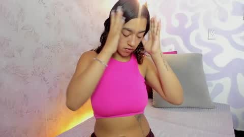 Mia . online show from March 31, 2026, 12:38 pm