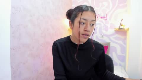 Snapshot of mia_scarlet7 chatting on May 20, 2026, 12:44 pm Mia . online show from May 20, 2026, 12:44 pm