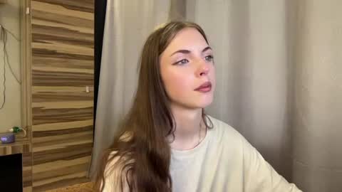 Mia online show from July 20, 2026, 6:06 am