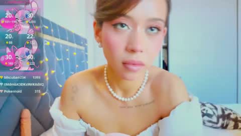 Mia online show from March 10, 2025, 9:32 am