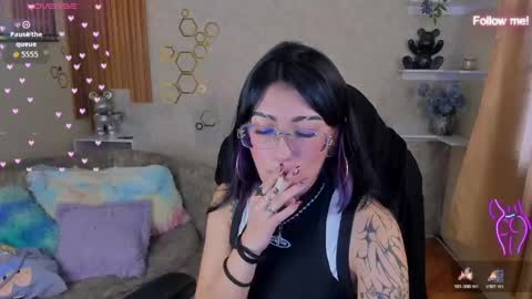 Mia online show from May 26, 2026, 1:51 pm
