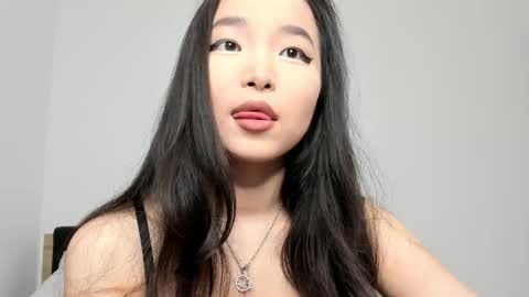 Snapshot of mia_soyun chatting on May 2, 2026, 12:21 pm Your Soyun online show from May 2, 2026, 12:21 pm