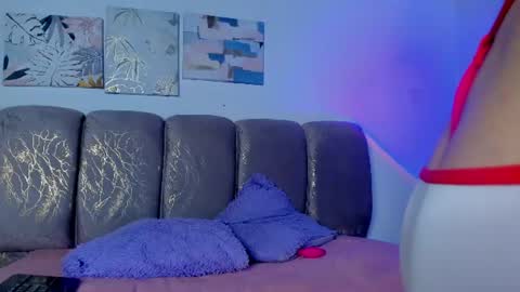 mia_sweetie1 online show from July 17, 2026, 7:08 pm