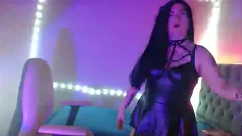 Snapshot of mia_vantt chatting on March 8, 2026, 12:53 pm MIA VANTT online show from March 8, 2026, 12:53 pm