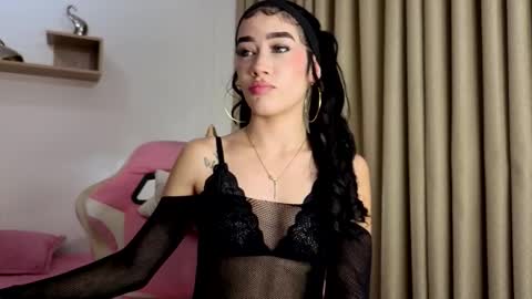 mia_velveet online show from March 16, 2026, 8:13 pm