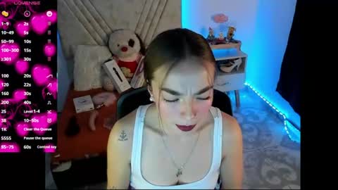 Mia Victoria online show from July 22, 2026, 1:52 am