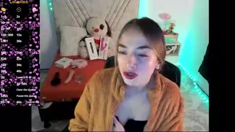 Mia Victoria online show from July 28, 2026, 1:45 am