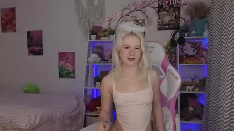 Mia online show from July 2, 2026, 3:17 am