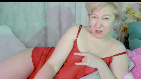 Snapshot of mia_wintermood chatting on March 11, 2025, 11:12 am MelaniaMia online show from March 11, 2025, 11:12 am