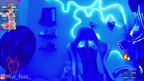 Mia online show from February 17, 2025, 3:15 am