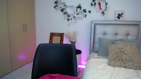 miaa_star_1x online show from November 15, 2025, 11:40 am