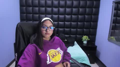 Miaa online show from December 20, 2025, 1:56 am