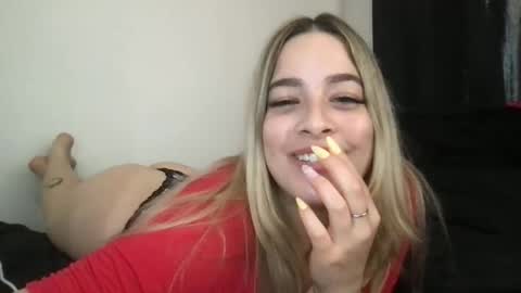 Snapshot of miaaasturbate chatting on November 15, 2025, 1:40 pm Mia Moji online show from November 15, 2025, 1:40 pm