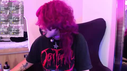 Mia online show from February 17, 2025, 3:42 pm