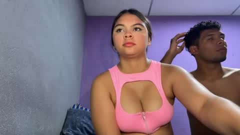 Snapshot of miaandjuan_ chatting on July 19, 2026, 12:14 am miaandjuan_ online show from July 19, 2026, 12:14 am