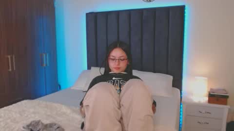 miaandnaty1 online show from February 24, 2026, 1:14 am