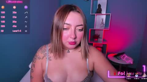 Snapshot of miaawild chatting on February 8, 2025, 8:21 pm Andrea online show from February 8, 2025, 8:21 pm