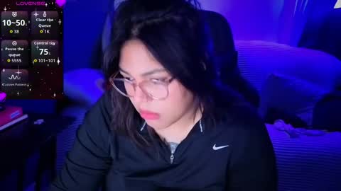 Mia online show from February 1, 2026, 2:10 am