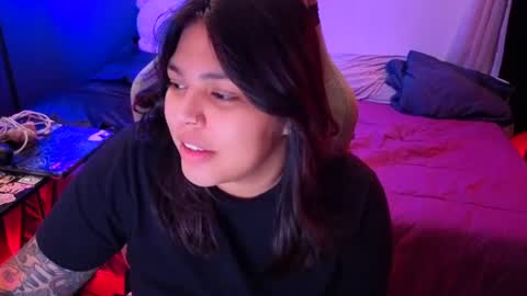 Mia online show from June 13, 2026, 2:09 am