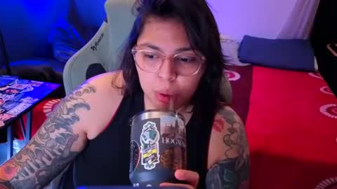 Mia online show from June 14, 2026, 2:57 am