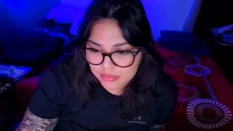 Mia online show from June 22, 2026, 4:31 am