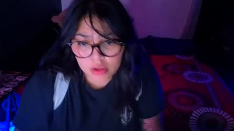Mia online show from June 24, 2026, 3:27 am