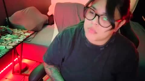 Mia online show from July 2, 2026, 3:23 am