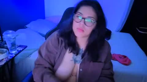 Mia online show from July 16, 2026, 1:55 am