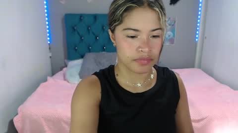 miacumgirl online show from June 3, 2026, 12:30 pm