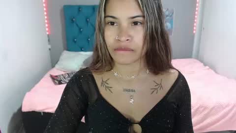 miacumgirl online show from June 17, 2026, 12:18 pm