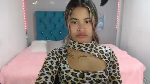 miacumgirl online show from July 5, 2026, 1:40 pm