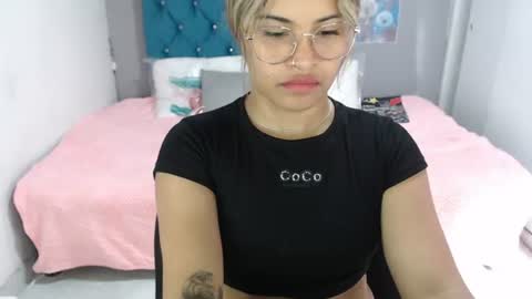 miacumgirl online show from July 23, 2026, 12:36 pm