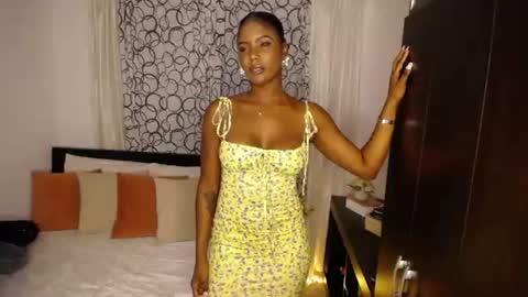 Snapshot of miaderail chatting on July 17, 2026, 2:29 am Sofi online show from July 17, 2026, 2:29 am