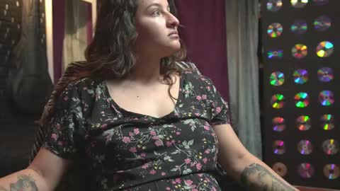 Snapshot of miadimota chatting on October 25, 2025, 2:30 am Mia online show from October 25, 2025, 2:30 am