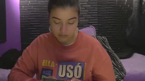 Snapshot of miadimota chatting on January 11, 2026, 2:38 am Mia online show from January 11, 2026, 2:38 am