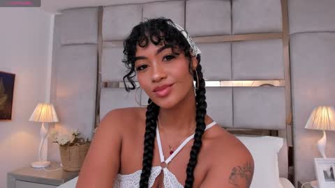 Snapshot of miaebony_ chatting on December 10, 2024, 7:22 pm Call me Mia online show from December 10, 2024, 7:22 pm