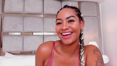 Snapshot of miaebony_ chatting on January 16, 2025, 2:41 am Call me Mia online show from January 16, 2025, 2:41 am