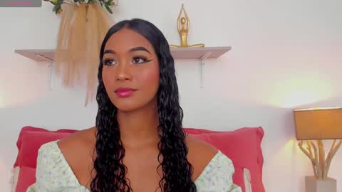 Snapshot of miaebony_ chatting on January 29, 2025, 7:53 pm Call me Mia online show from January 29, 2025, 7:53 pm