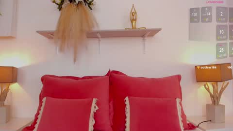 Snapshot of miaebony_ chatting on February 1, 2025, 8:26 pm Call me Mia online show from February 1, 2025, 8:26 pm