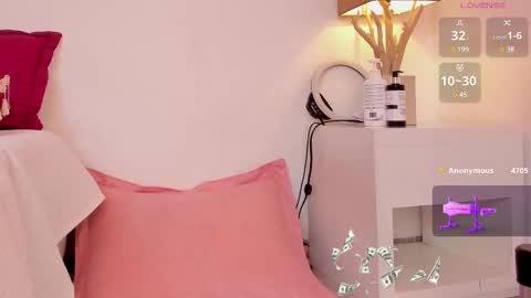 Snapshot of miaebony_ chatting on February 15, 2025, 6:12 am Call me Mia online show from February 15, 2025, 6:12 am