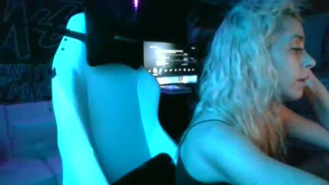 Snapshot of miaellababy chatting on September 24, 2025, 6:39 am miaellababy online show from September 24, 2025, 6:39 am