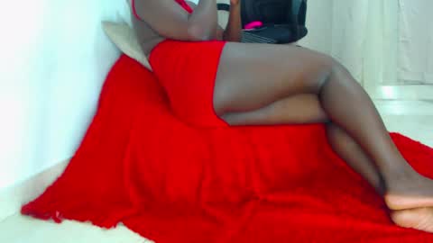 miafox2037 online show from April 10, 2026, 2:39 am