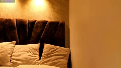 Snapshot of miagomezx chatting on February 21, 2026, 8:10 pm miagomezx online show from February 21, 2026, 8:10 pm