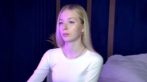 Snapshot of miagraces chatting on September 10, 2025, 5:57 pm Mia online show from September 10, 2025, 5:57 pm