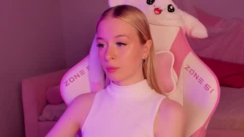 Snapshot of miagraces chatting on November 29, 2025, 5:21 am Mia online show from November 29, 2025, 5:21 am