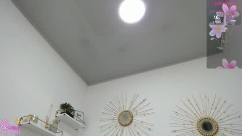 Miah Collins online show from February 12, 2026, 6:58 pm