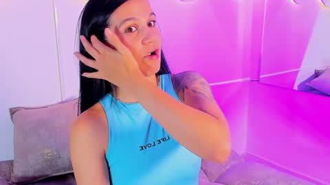 Snapshot of miahansson chatting on May 25, 2026, 8:37 pm MIA online show from May 25, 2026, 8:37 pm