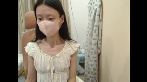 miahchan68 online show from July 28, 2026, 2:13 pm